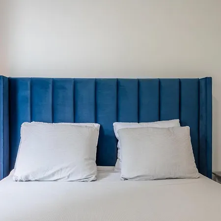 Le Printemps, Centre Juan Les Pins , 100m Des Plages, 70m De La Gare De Juan Les Pins Apartment