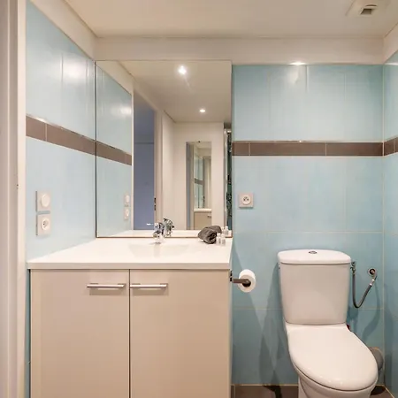 公寓 Le Printemps, Centre Juan Les Pins , 100m Des Plages, 70m De La Gare De Juan Les Pins *