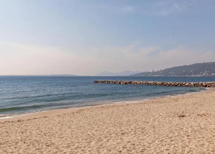 Le Printemps, Centre Juan Les Pins , 100m Des Plages, 70m De La Gare De Juan Les Pins * Antibes